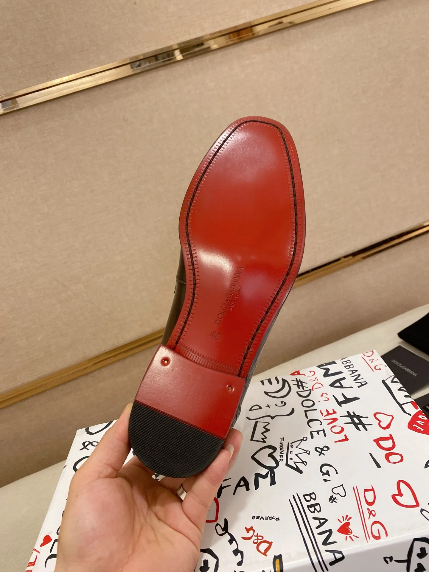 Men's clothing and shoes💰 520💰🌲DG top-notch🔍🔍men's new leather shoes🚹sold at the same time⚠The uppers are imported cowhide from Italy, the entire imported cowhide lining, and imported accessories💪💪, completely 1⃣️ vs. 1⃣️🇮🇹 💪💪, ⚠Sole: The original sole is specially provided by the original factory, the exclusive movable molded sole is super comfortable, ⚠Original factory follow-up goods, 🔍🔍high quality, can be entered and exited at will, welcome to compare ⚠Size number: 38-44. Can be customized 45 non-returnable